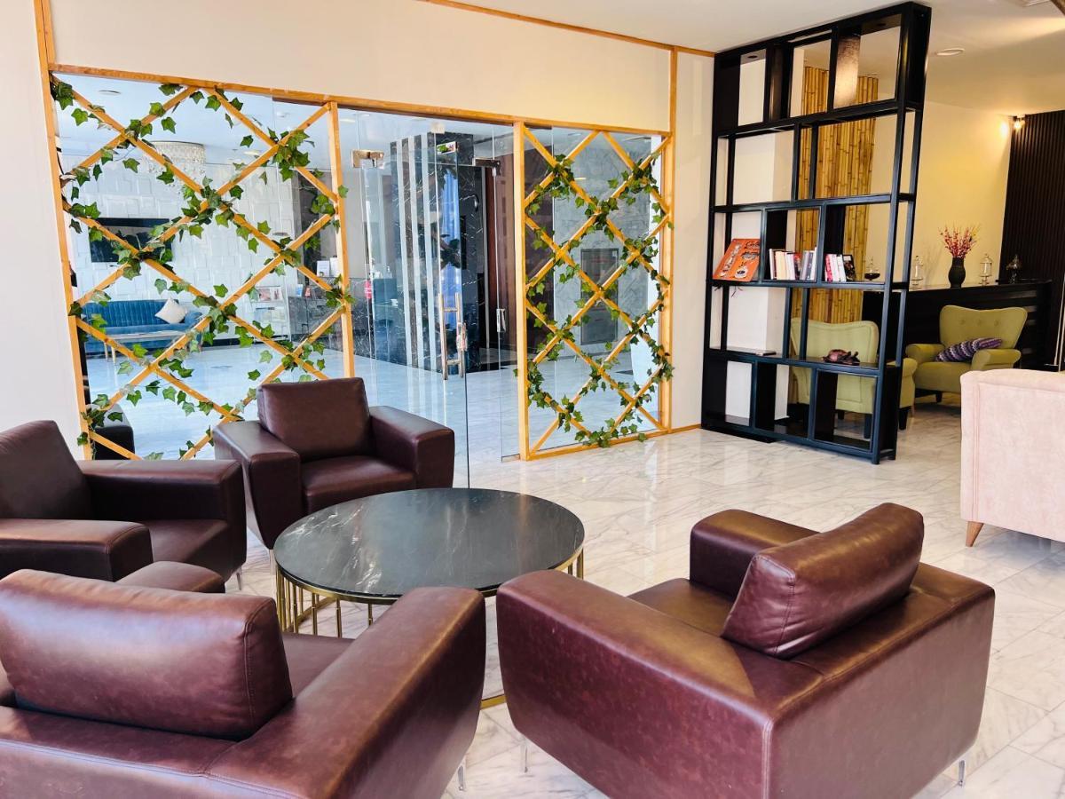 Golden Crown Hotel Alseeb Muscat Buitenkant foto
